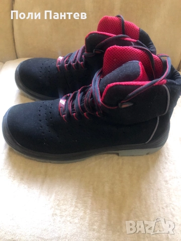 Обувки за работа и ежедневие