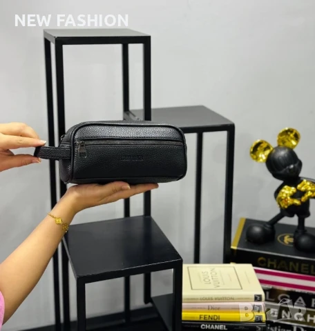 Мъжки Кожени Чанти ✨Mont Blanc ✨Boss ✨ Armani ✨, снимка 6 - Чанти - 51391931