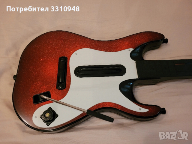 Guitar Hero Wireless китара за Xbox 360 - отлична, оригинална, снимка 2 - Игри за Xbox - 53656989