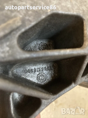 Държач за скоба за Jeep Patriot 2.4 бензин (2008) 04891593AA, снимка 2 - Части - 53525290