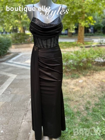 официална сатенена рокля