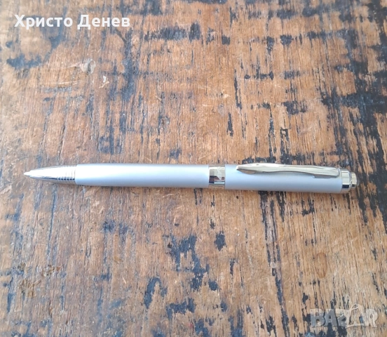 химикалка метална сребърна Сапи Sapi Италия Italy с UV фенерче в кутия , снимка 5 - Ученически пособия, канцеларски материали - 53733040