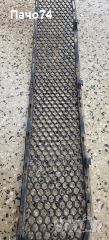 Фар решетка спойлер за Мерцедес W204 Це клас, снимка 3 - Части - 53872652