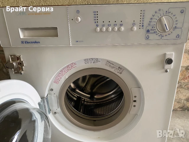 Пералня за вграждане Electrolux, снимка 3 - Перални - 50743433