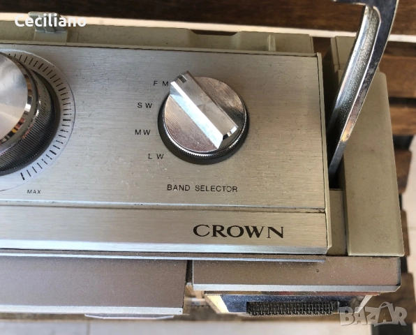 Crown CSC-950L – Красив радиокасетофон от Япония!, снимка 3 - Радиокасетофони, транзистори - 52690160