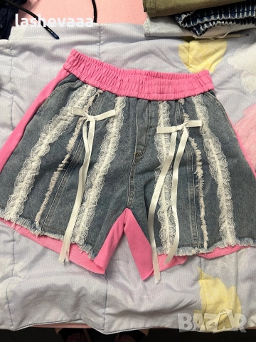 Дамски интересни къси панталони, снимка 2 - Къси панталони и бермуди - 52918626