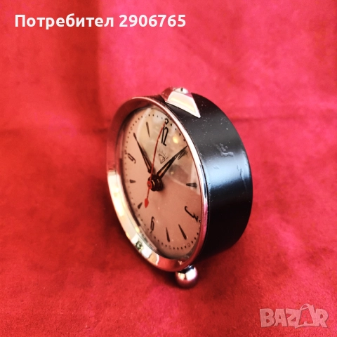 Часовник настолен Китайски от 1968година работещ, снимка 4 - Антикварни и старинни предмети - 52791082