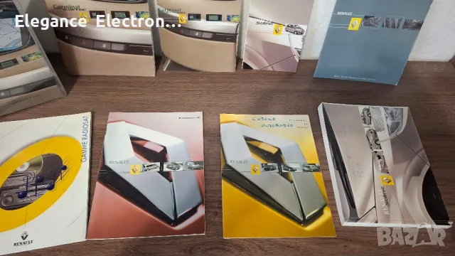 Renault ръководства + сервизна книжка – Carminat, Scenic, Megane и др. от 2000-2003г, снимка 4 - Аксесоари и консумативи - 50233747