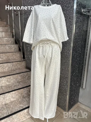 Комплект с камъчета 