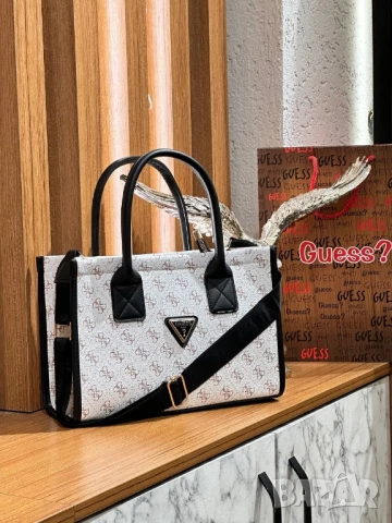 чанти guess , снимка 2 - Чанти - 51320639