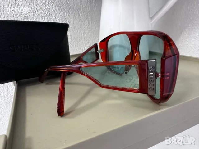 Слънчеви очила Guess, снимка 6 - Слънчеви и диоптрични очила - 50410089