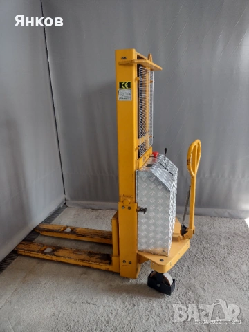 Стакер електрически