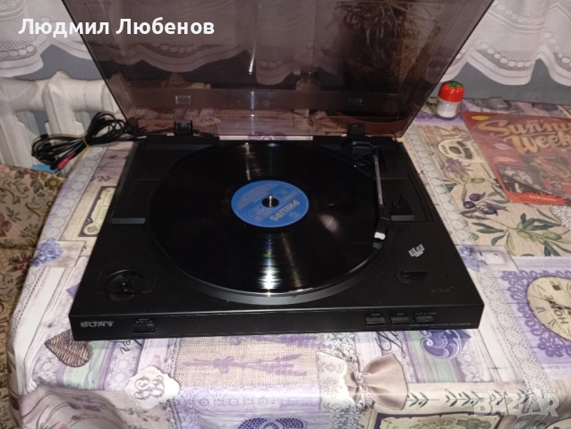Грамофон Sony PS LX300