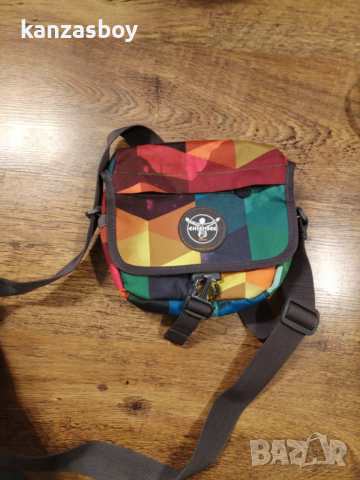 chiemsee - страхотна чанта КАТО НОВА, снимка 3 - Чанти - 52712979