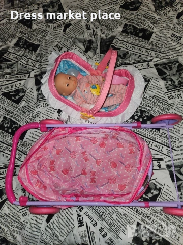 Детска количка с бебе и кошче