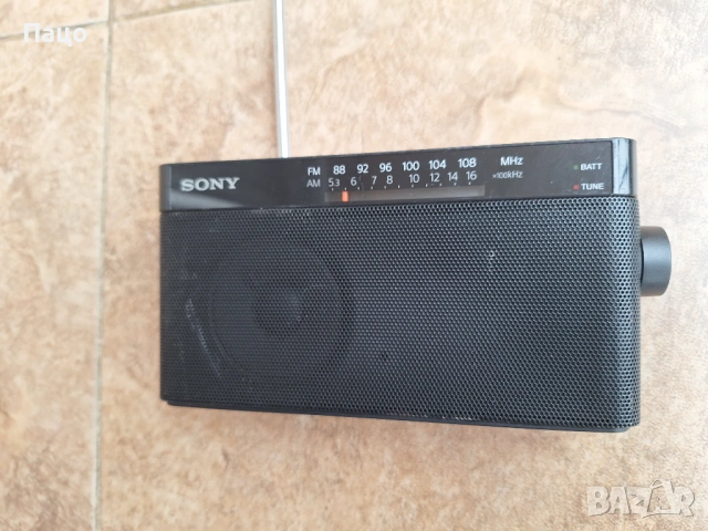 Преносимо радио Sony ICF-306  /Черно, снимка 14 - Радиокасетофони, транзистори - 53666867