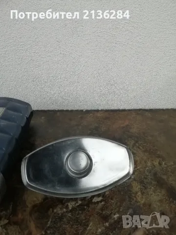 Метална кутия, снимка 4 - Антикварни и старинни предмети - 49278914