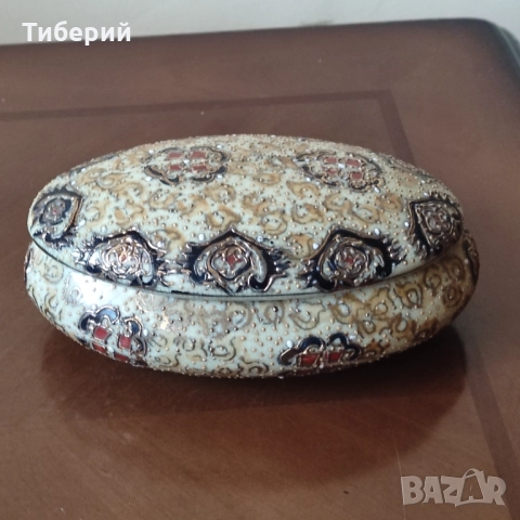 Порцеланова кутия за бижита Satsuma