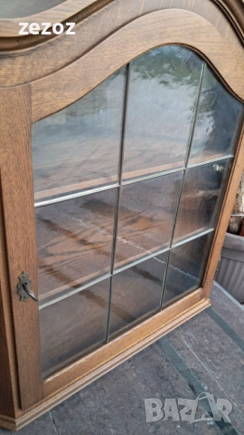 Ъглова стенна витрина масив, снимка 4 - Секции и витрини - 51959201