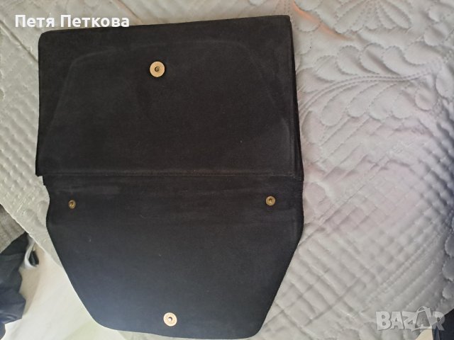 Чанта Тип Плик в Черно и Кафяви Елементи
