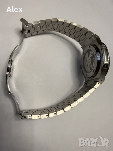 Продавам часовник Nautilus Тюркоаз. Нов, снимка 6 - Мъжки - 53291654