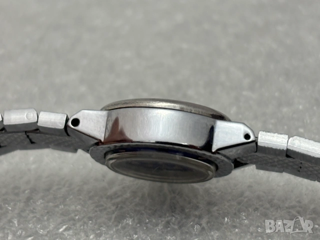 Работещи! Дамски Часовници от СССР, снимка 9 - Антикварни и старинни предмети - 53187846
