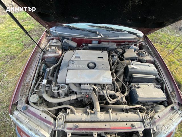 volvo v40 2.0i комби на части волво в40 2.0 бензин, снимка 9 - Автомобили и джипове - 35935179