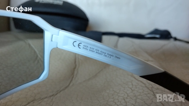 Слънчеви очила фотохром, снимка 4 - Слънчеви и диоптрични очила - 53741953