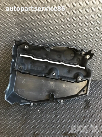 Пластмасова капачка за двигател за Mercedes W906 Sprinter (2006-2010) A6460101867, снимка 2 - Части - 53861816