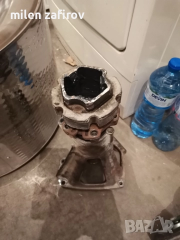 дясна вътрешна полуоска.с каре сеат алхамбра шаран 1.8т 150кс , снимка 2 - Части - 51458458