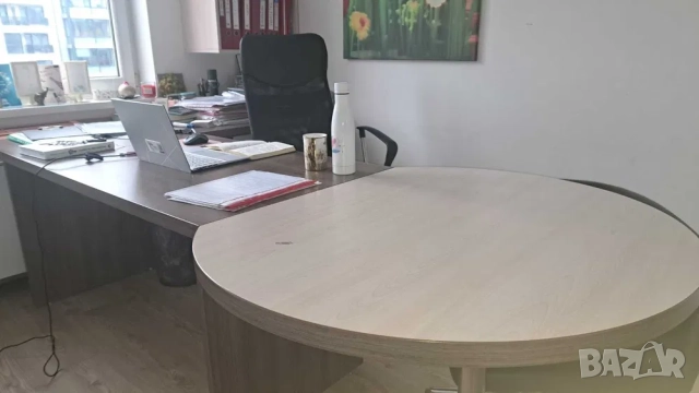 Специално Г-образно бюро с допълнителна маса