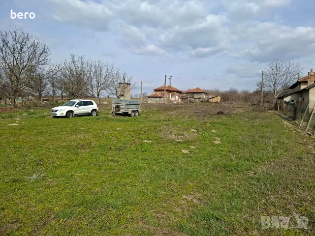 парцел в село Новград 