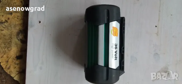 Зарядно и батерия Бош 36 волта, снимка 4 - Други инструменти - 49302554