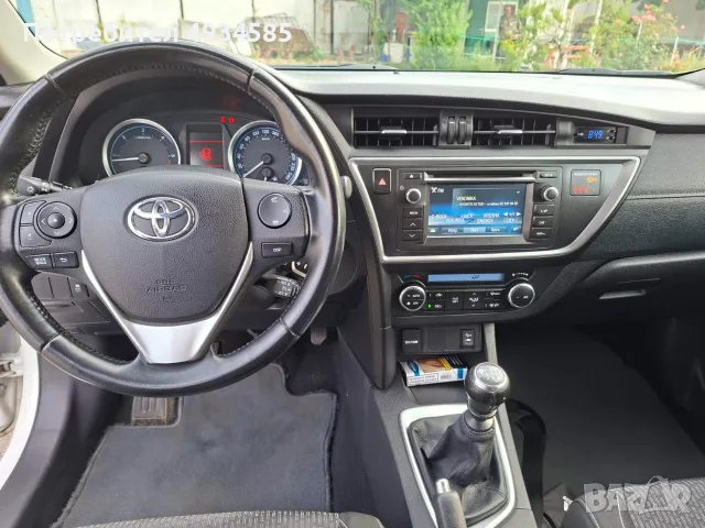 Toyota Auris 1.4 D4D, снимка 7 - Автомобили и джипове - 55878028