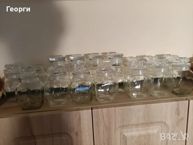 Продавам стъклени бурканчета за подправки, снимка 2 - Кутии за храна - 56078940