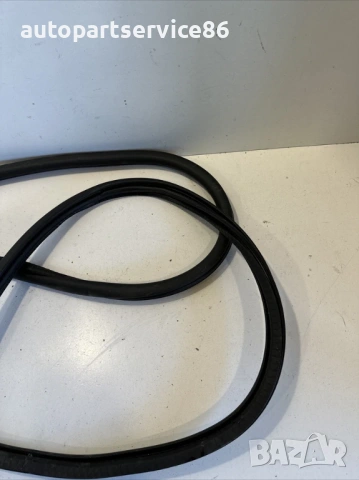 Дясна Предна Уплътнителна Лента на Вратата за Peugeot 3008 (2022), снимка 2 - Части - 53571308