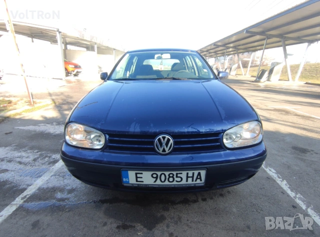 VW Golf 4 1.4 бензин, снимка 5 - Автомобили и джипове - 53332529