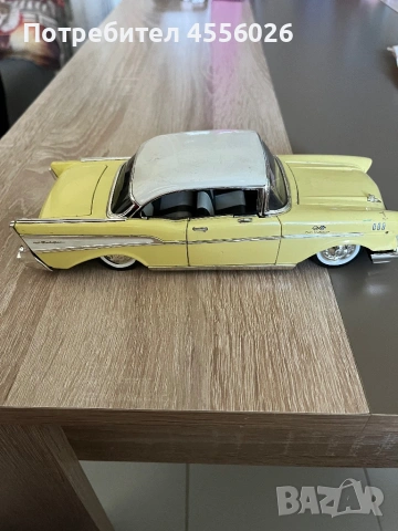 Продавам метална количка CHEVY BEL AIR 1957 1/24, снимка 7 - Колекции - 53836919
