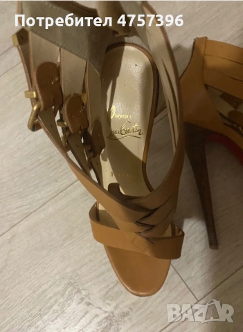 Christian Louboutin Оригинални, снимка 3 - Сандали - 53741631