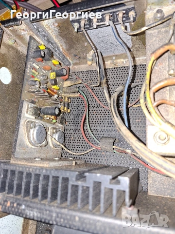 Усилвател , снимка 10 - Ресийвъри, усилватели, смесителни пултове - 53773881