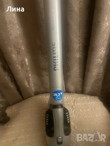 Безжична прахосмукачка Филипс за ремонт или части, снимка 3 - Прахосмукачки - 53225552