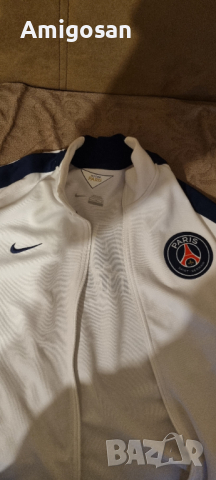 Горнище на Paris Saint Germain, снимка 1 - Спортни дрехи, екипи - 44665651