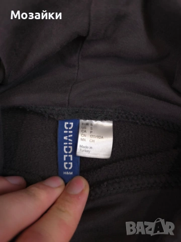 H&M Divided Hoodie / Streetwear Graphic Print (S) – MSRP €40, снимка 4 - Суичъри - 53595945