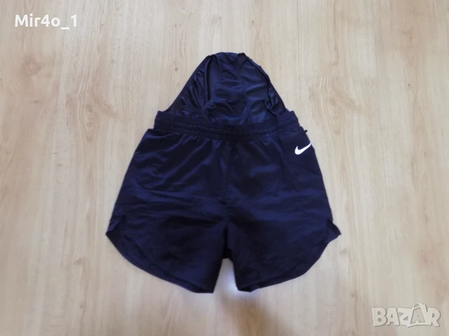 къси панталони nike running шорти гащета клин фитнес спорт крос дамски оригинални XS, снимка 5 - Спортни екипи - 51415625