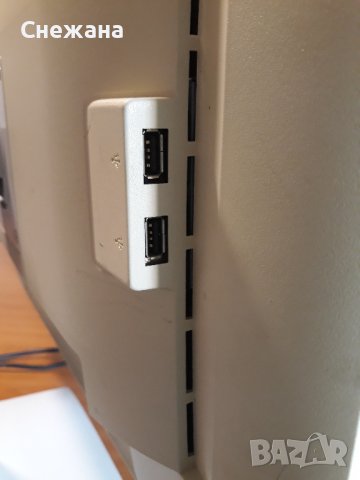 монитор 24" Fujitsu с добри характеристики ИЗГОДНО, снимка 3 - Монитори - 41699580