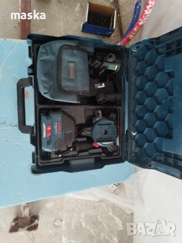 Bosch GLL 3-50 лазерен нивелир, снимка 16 - Измервателни инструменти - 51514413