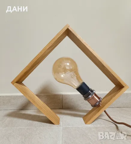 Лампа , снимка 2 - Настолни лампи - 50436697