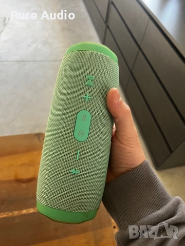 100% оригинална Блутут колона JBL Charge 3, снимка 2 - Bluetooth тонколони - 52951253