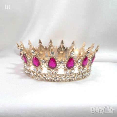 Златиста корона за торта с розови камъни 623