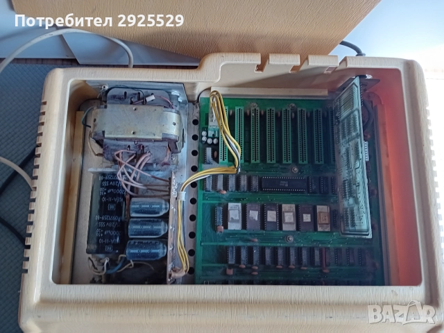 Компютър Правец 82 + Оригинален Монитор, снимка 6 - Антикварни и старинни предмети - 51671026